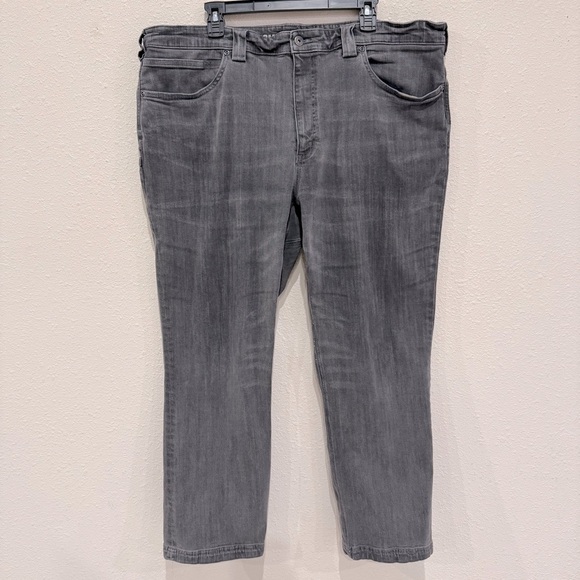 Duluth Trading Co Ballroom Double Flex Jeans Straight Leg Grey Men’s 42x30 - Picture 1 of 15